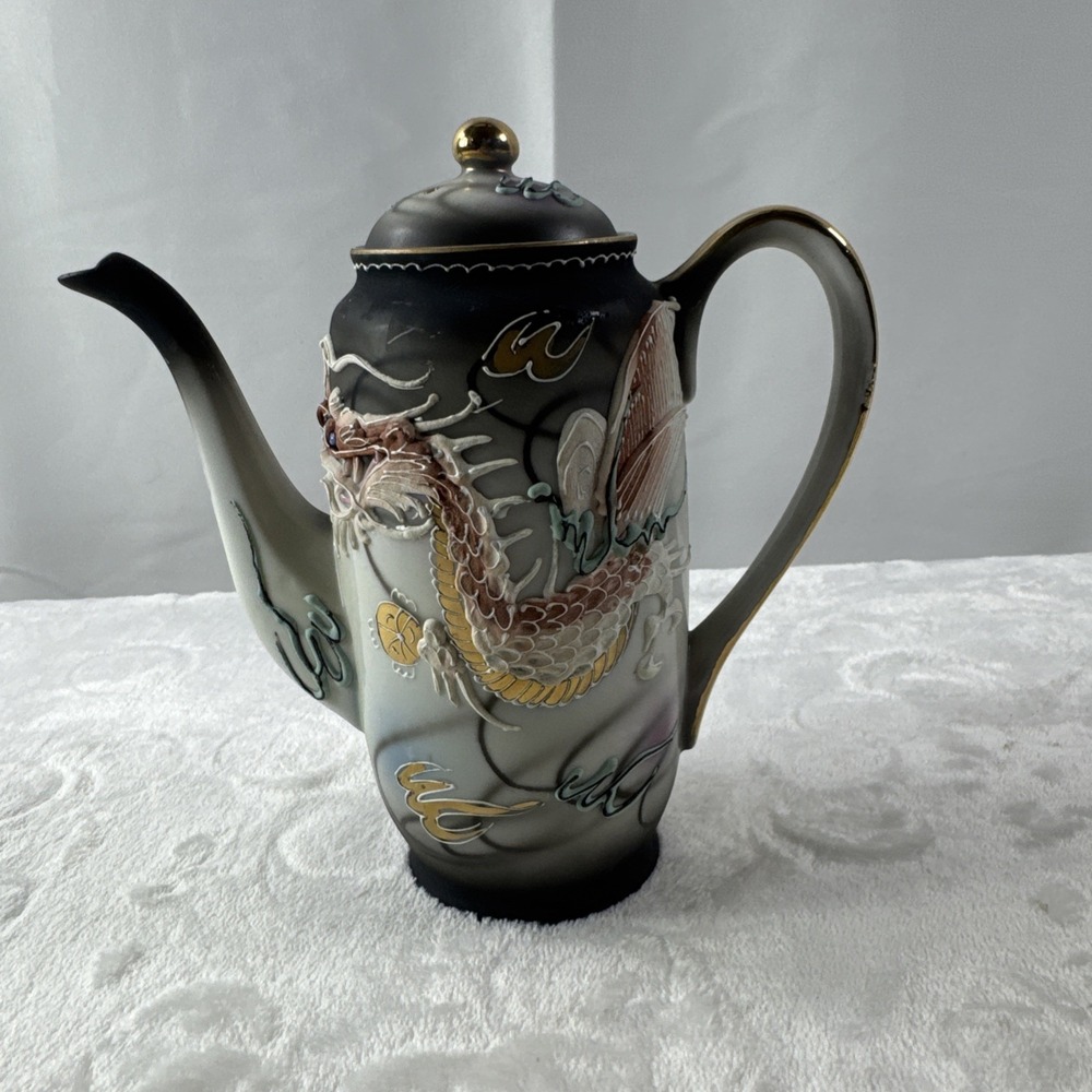 Vintage Fairyland Dragonware Teapot Creamer W/ 6 Cups - Picture 5 of 7